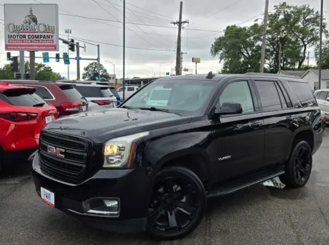 Black 2019 GMC Yukon SLT for sale in Des Moines, IA