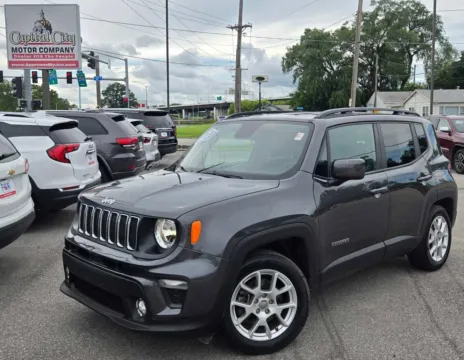 Gray 2019 Jeep Renegade Latitude for sale in Des Moines, IA