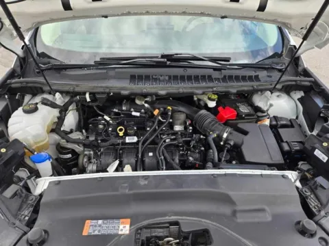 More photos of 2023 Ford Edge SEL at Capital City Motor Company, IA