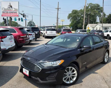 Black 2019 Ford Fusion Hybrid SE for sale in Des Moines, IA