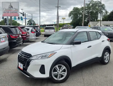 White 2022 Nissan Kicks S for sale in Des Moines, IA