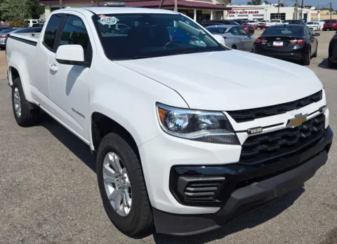 White 2022 Chevrolet Colorado 2WD LT for sale in Des Moines, IA
