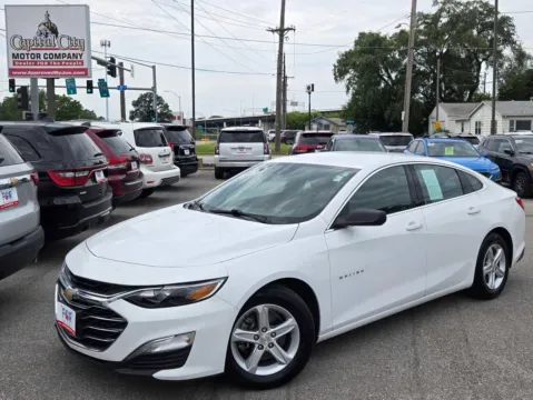 White 2023 Chevrolet Malibu LS for sale in Des Moines, IA