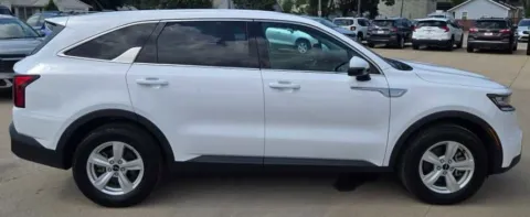 More photos of 2023 Kia Sorento LX at Capital City Motor Company, IA