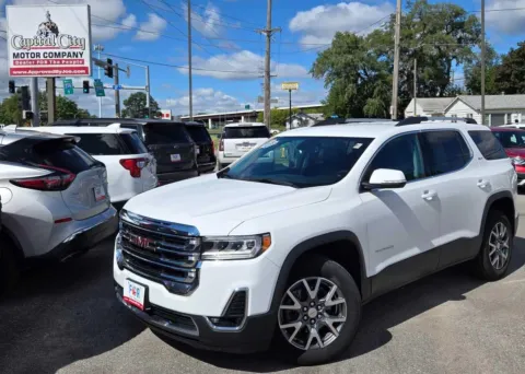 White 2023 GMC Acadia SLT for sale in Des Moines, IA