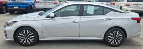 More photos of 2023 Nissan Altima 2.5 SV at Capital City Motor Company, IA