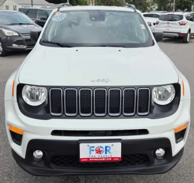 Another view of 2022 Jeep Renegade Latitude for sale in Des Moines, IA at Capital City Motor Company