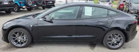 More photos of 2018 Tesla Model 3 Mid Range Battery at Capital City Motor Company, IA