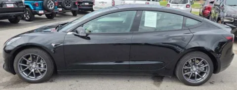 More photos of 2018 Tesla Model 3 Mid Range Battery at Capital City Motor Company, IA
