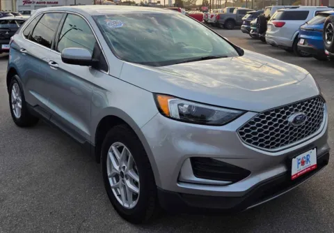 Photos of 2023 Ford Edge SEL for sale in Des Moines, IA at Capital City Motor Company
