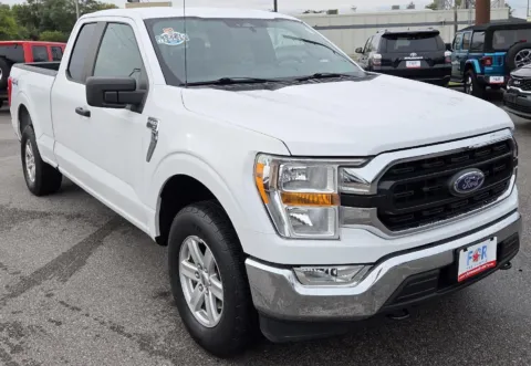 Photos of 2021 Ford F-150 Lariat for sale in Des Moines, IA at Capital City Motor Company