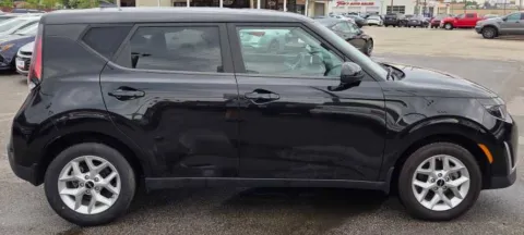 More photos of 2023 Kia Soul LX at Capital City Motor Company, IA