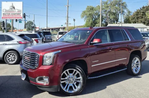 Red 2018 GMC Yukon SLT for sale in Des Moines, IA