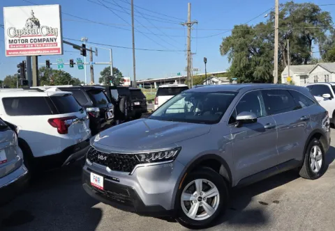 Silver 2023 Kia Sorento LX for sale in Des Moines, IA