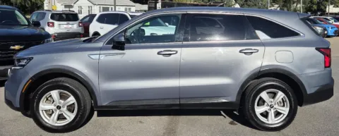More photos of 2023 Kia Sorento LX at Capital City Motor Company, IA