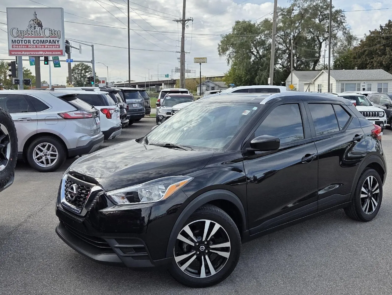 Black 2019 Nissan Kicks SV for sale in Des Moines, IA