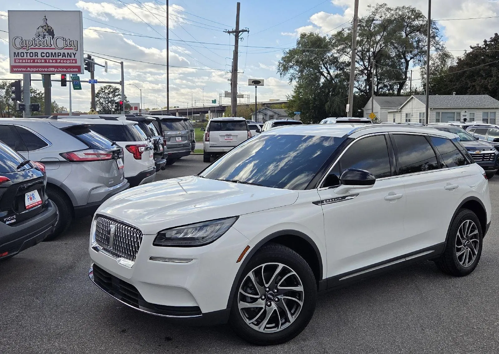 White 2020 Lincoln Corsair Standard for sale in Des Moines, IA