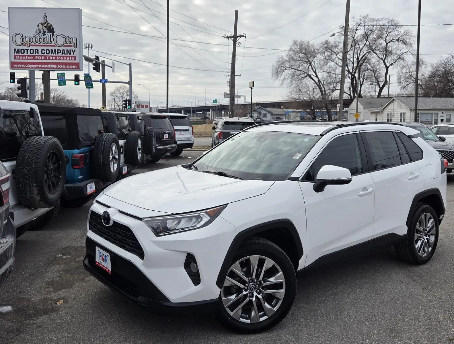 White 2019 Toyota RAV4 XLE Premium for sale in Des Moines, IA