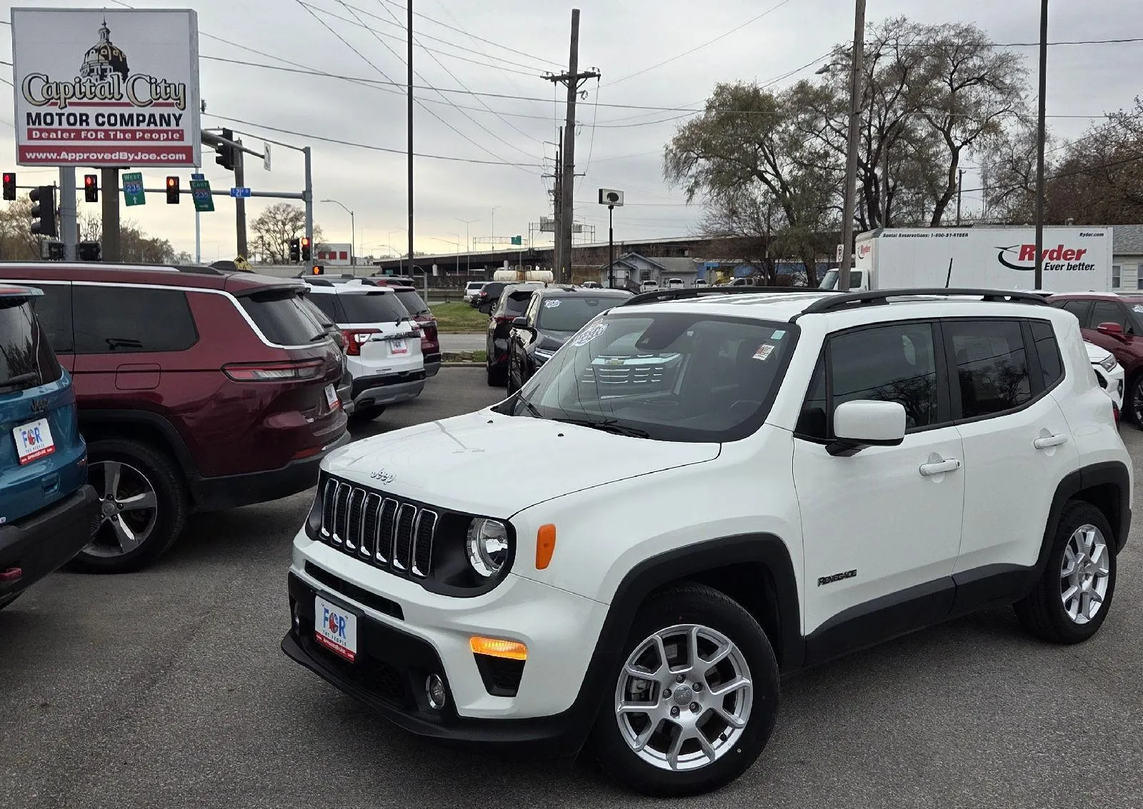 White 2021 Jeep Renegade Latitude for sale in Des Moines, IA