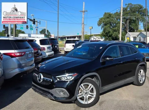 Black 2022 Mercedes-Benz GLA 250 for sale in Des Moines, IA