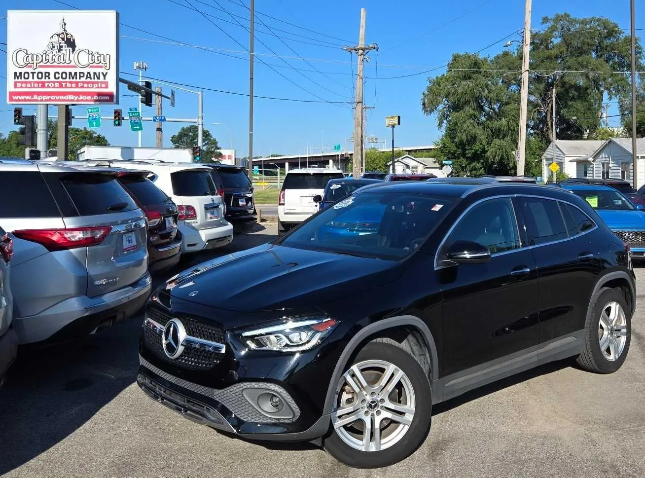 Black 2022 Mercedes-Benz GLA 250 for sale in Des Moines, IA