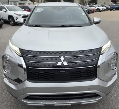 Another view of 2024 Mitsubishi Outlander SE for sale in Des Moines, IA at Capital City Motor Company
