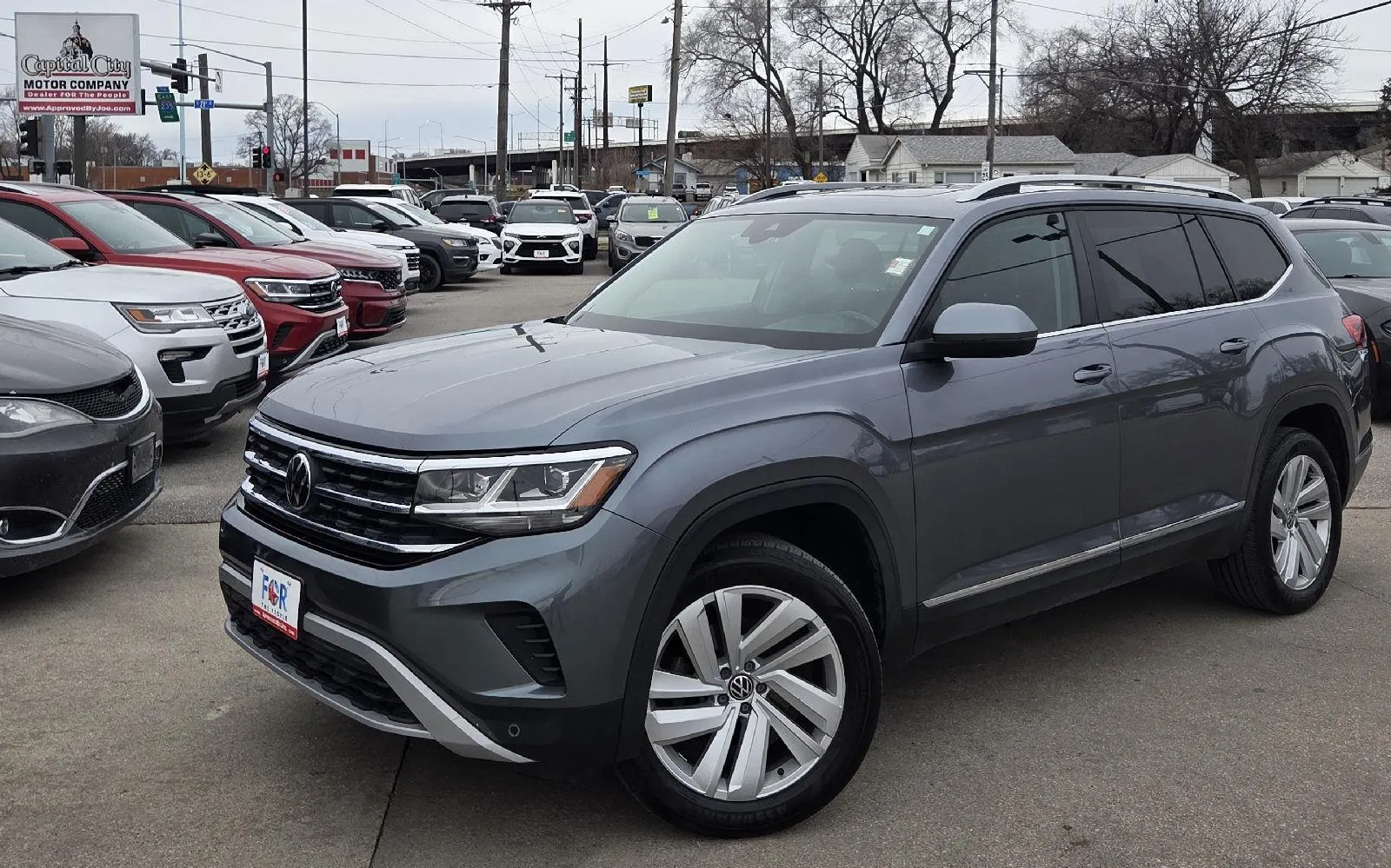 Gray 2021 Volkswagen Atlas 3.6L V6 SEL for sale in Des Moines, IA