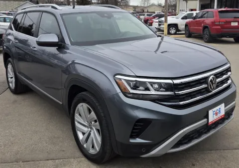 Photos of 2021 Volkswagen Atlas 3.6L V6 SEL for sale in Des Moines, IA at Capital City Motor Company