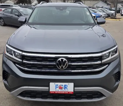 Another view of 2021 Volkswagen Atlas 3.6L V6 SEL for sale in Des Moines, IA at Capital City Motor Company