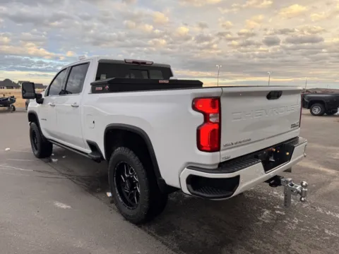 More photos of 2022 Chevrolet Silverado 3500HD High Country at Twin Falls Chevrolet, ID
