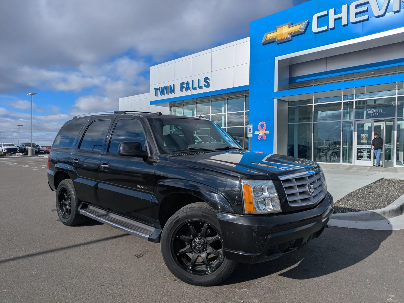 2004 Cadillac Escalade Base