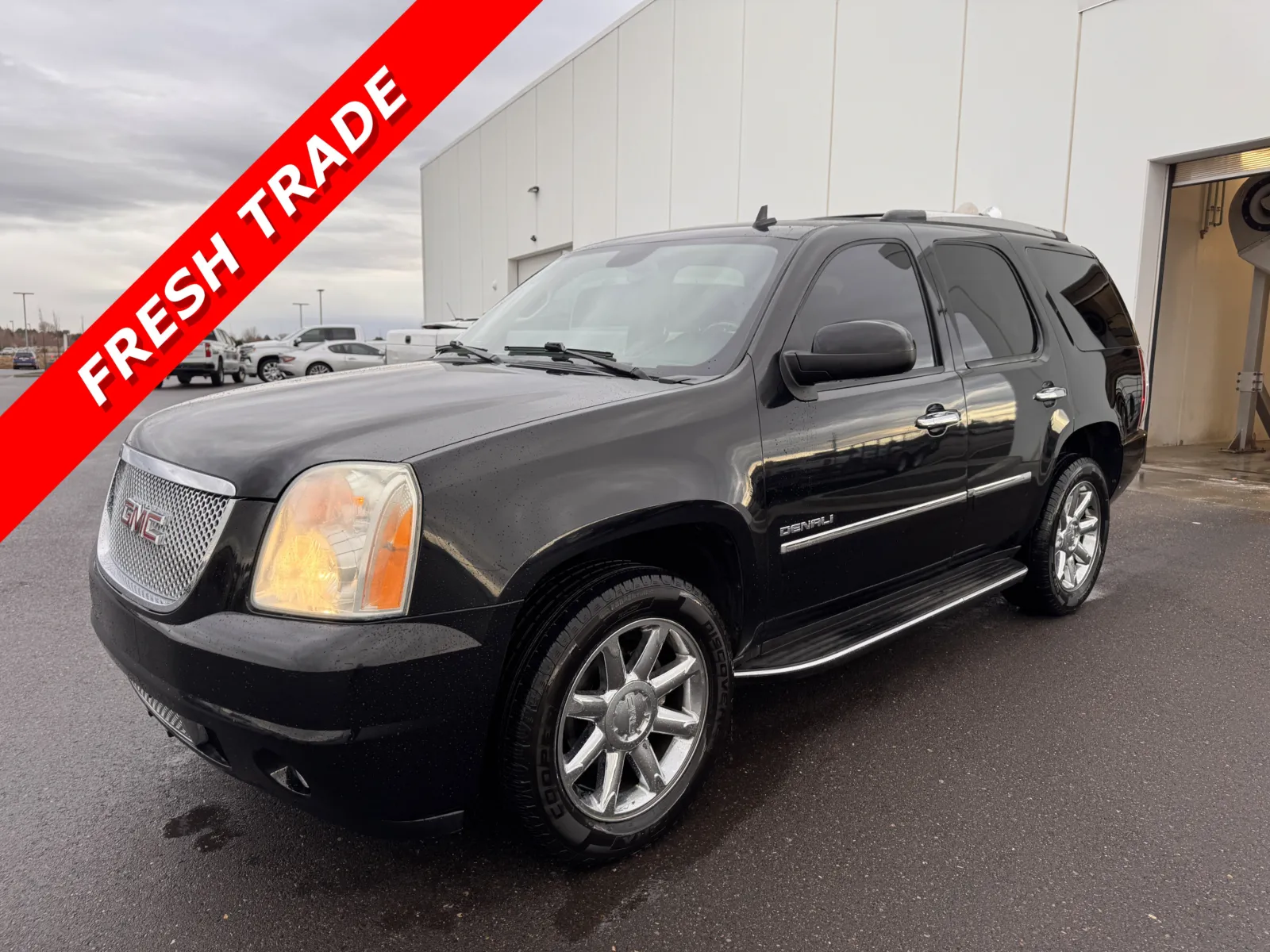 2011 GMC Yukon Denali's photo