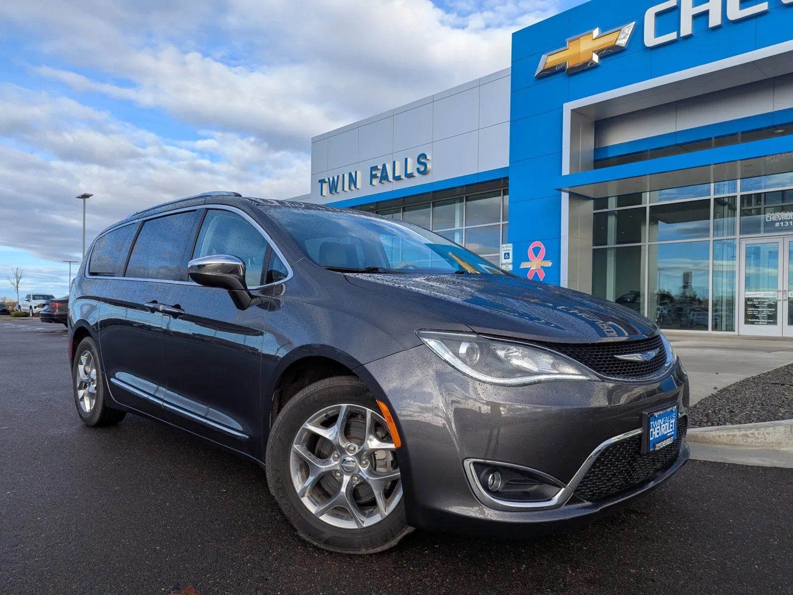 Gray 2019 Chrysler Pacifica Limited for sale in Twin Falls, ID