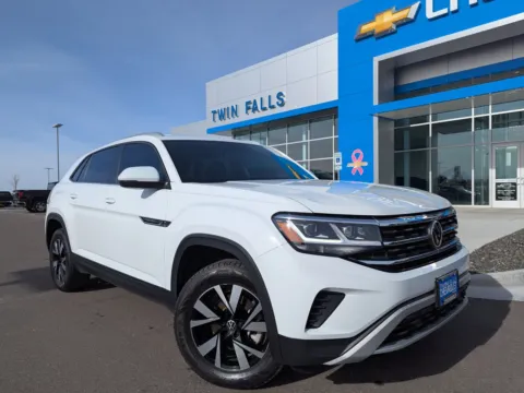 Silver 2022 Volkswagen Atlas Cross Sport 2.0T SE for sale in Twin Falls, ID