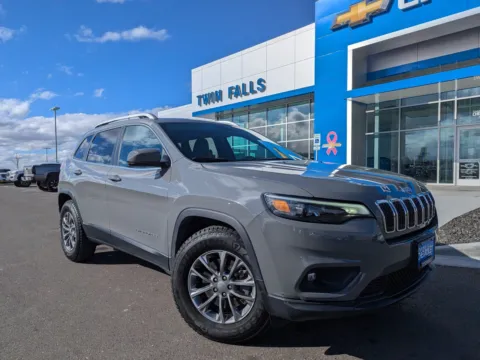 Gray 2019 Jeep Cherokee Latitude Plus for sale in Twin Falls, ID