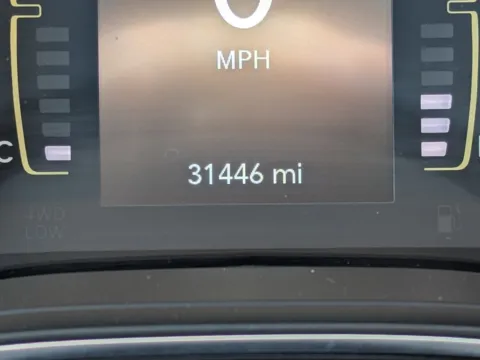 Photos of 2019 Jeep Cherokee Latitude Plus for sale in Twin Falls, ID at Twin Falls Chevrolet