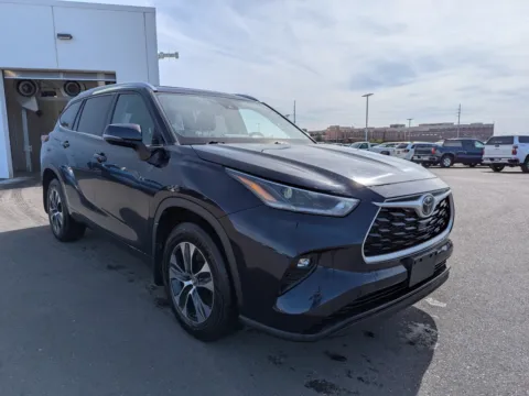 More photos of 2021 Toyota Highlander XLE at Twin Falls Chevrolet, ID