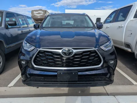 Photos of 2021 Toyota Highlander XLE for sale in Twin Falls, ID at Twin Falls Chevrolet
