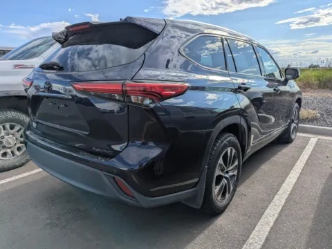 More photos of 2021 Toyota Highlander XLE at Twin Falls Chevrolet, ID