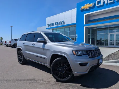 Silver 2017 Jeep Grand Cherokee Altitude for sale in Twin Falls, ID