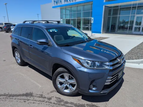 More photos of 2017 Toyota Highlander Limited at Twin Falls Chevrolet, ID