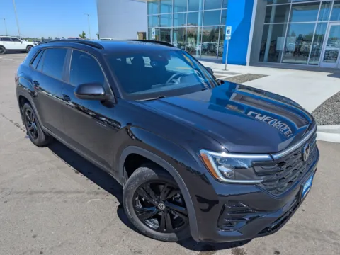 More photos of 2025 Volkswagen Atlas Cross Sport 2.0T SEL R-Line Black at Twin Falls Chevrolet, ID