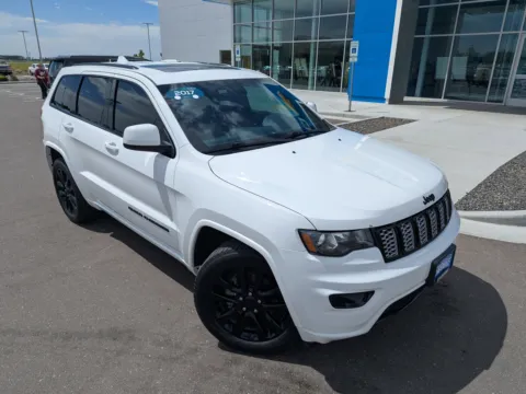 More photos of 2017 Jeep Grand Cherokee Altitude at Twin Falls Chevrolet, ID