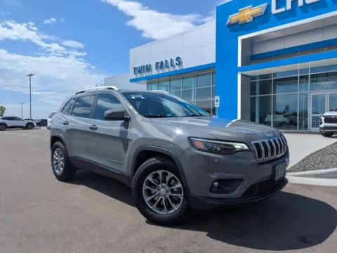 Photos of 2019 Jeep Cherokee Latitude Plus for sale in Twin Falls, ID at Twin Falls Chevrolet