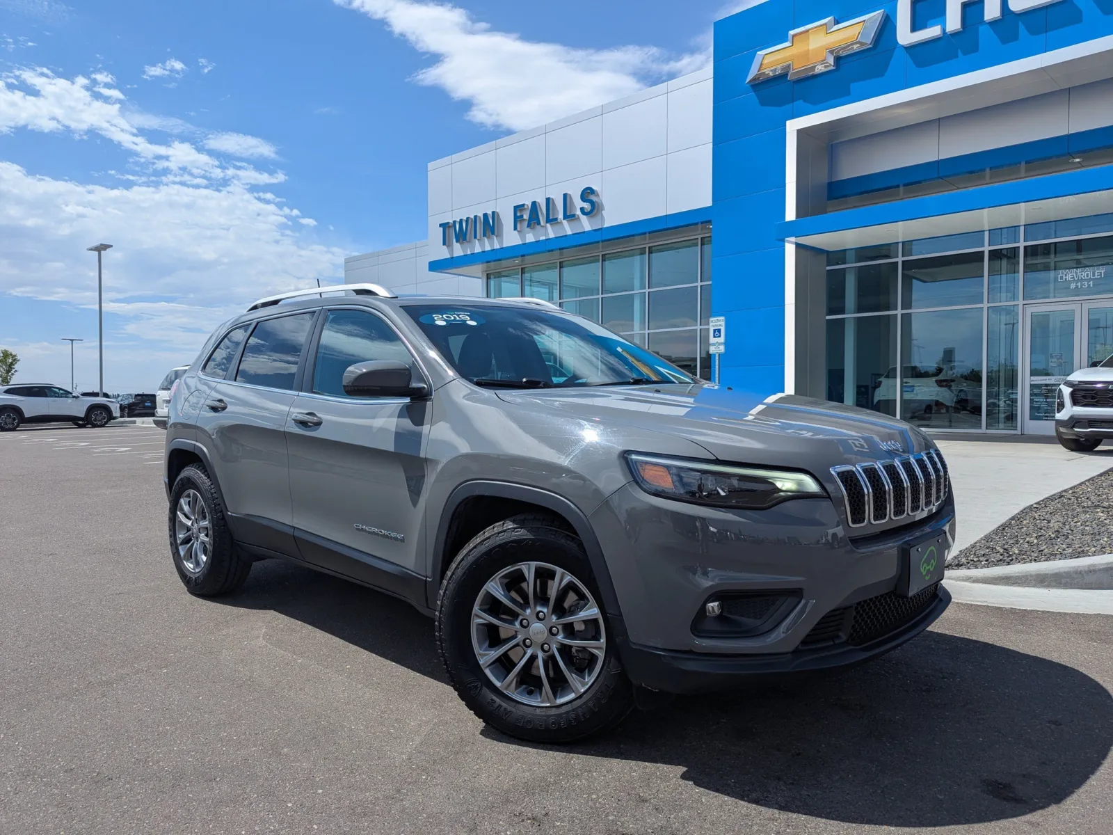 Gray 2019 Jeep Cherokee Latitude Plus for sale in Twin Falls, ID
