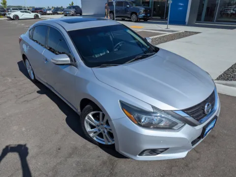More photos of 2016 Nissan Altima 3.5 SL at Twin Falls Chevrolet, ID