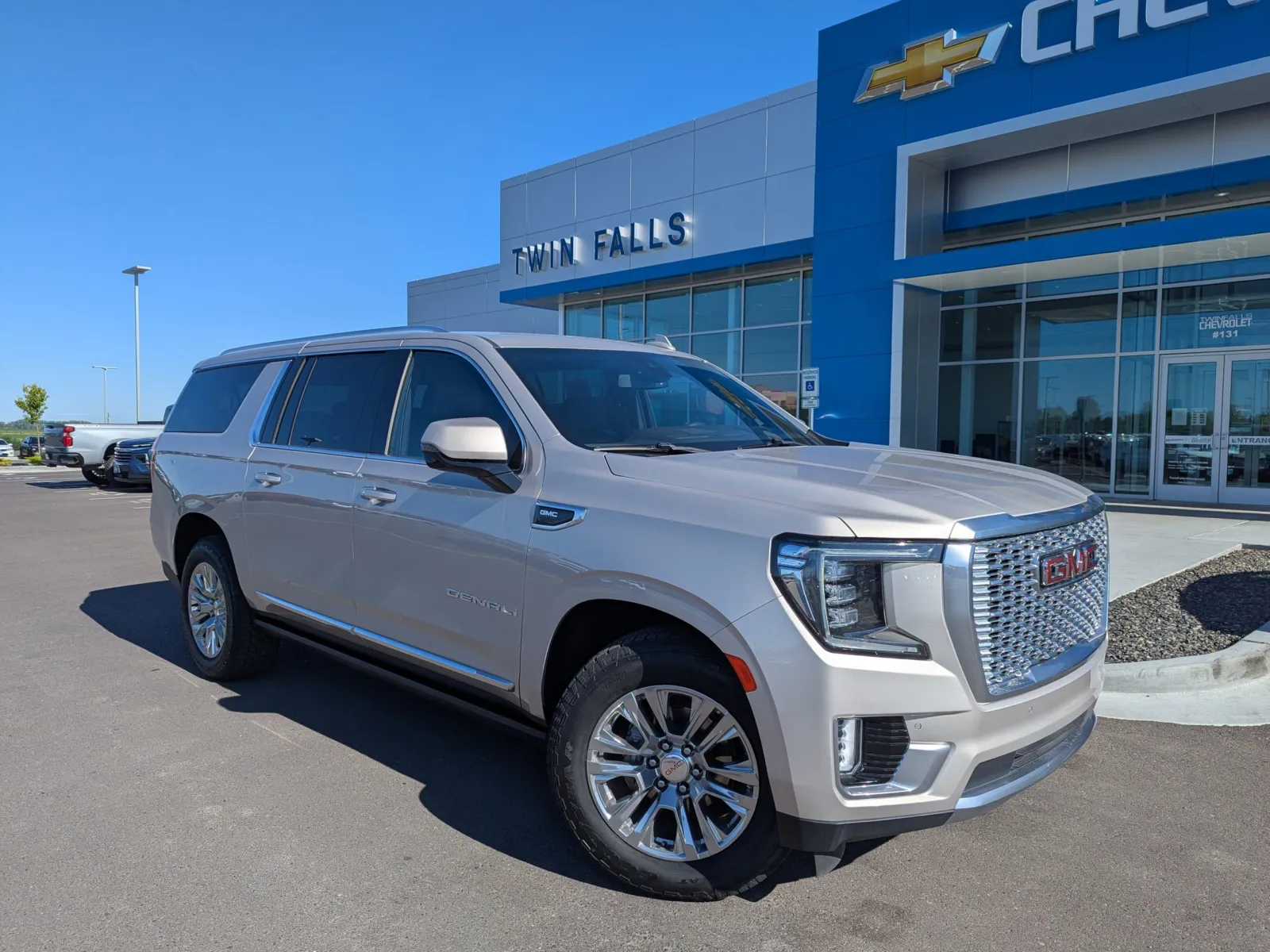 Beige 2022 GMC Yukon XL Denali for sale in Twin Falls, ID