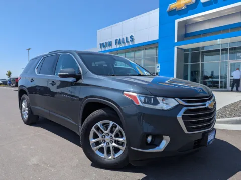 Gray 2018 Chevrolet Traverse LT Cloth for sale in Twin Falls, ID