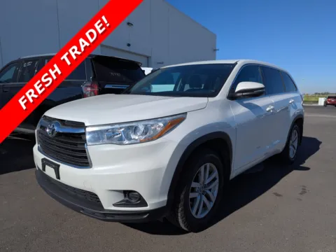 Red 2016 Toyota Highlander LE Plus for sale in Twin Falls, ID