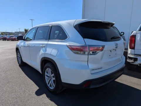 More photos of 2016 Toyota Highlander LE Plus at Twin Falls Chevrolet, ID